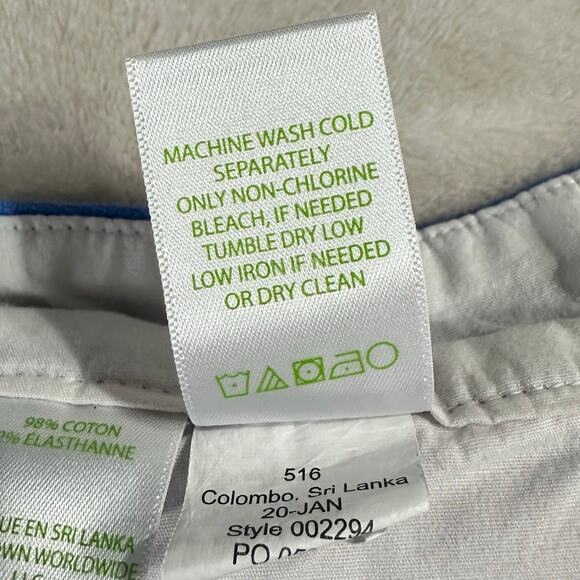 Lilly Pulitzer Buttercup Shorts Women's 12 Blue Textured Scalloped Mid Rise - Picture 5 of 7